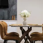 Modern 2-room Apartment, Free Underground Parking Cluj-Napoca