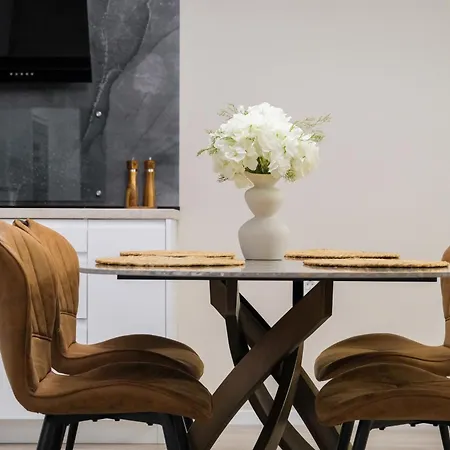 Modern 2-room Apartment, Free Underground Parking Cluj-Napoca