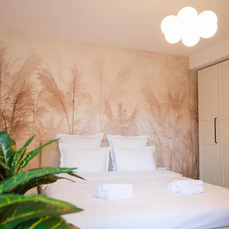 Apartament Modern 2-room Apartment, Free Underground Parking