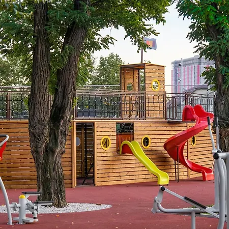 Apartman Modern 2-room Apartment, Free Underground Parking *