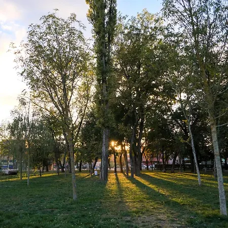Apartament Modern 2-room Apartment, Free Underground Parking