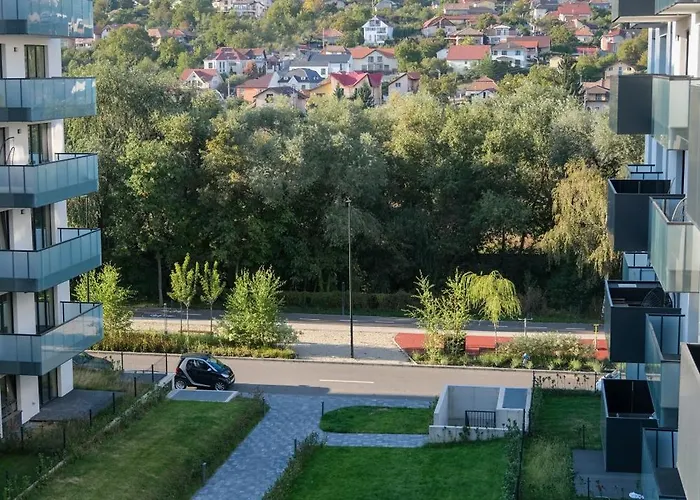 Modern 2-room Apartment, Free Underground Parking