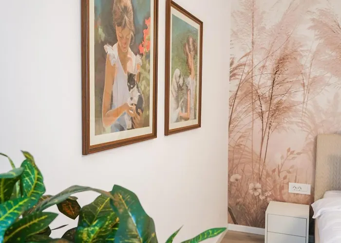 Modern 2-room Apartment, Free Underground Parking *